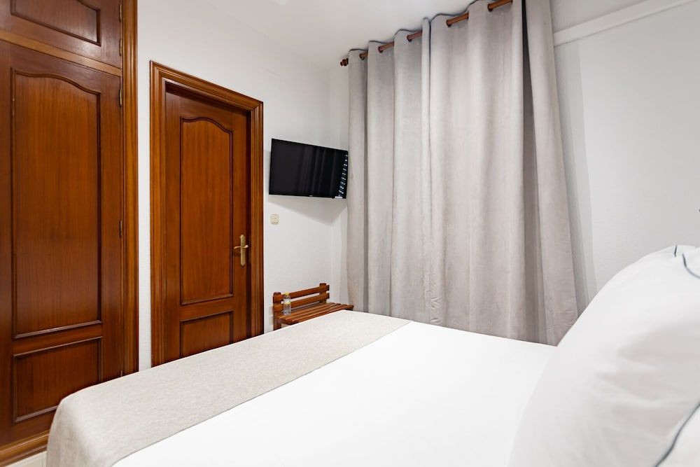 Hostal La Costa Standard Double Room 3