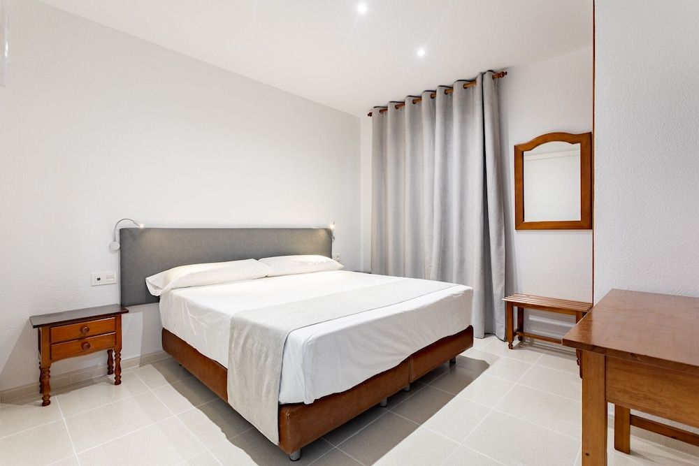 Hostal La Costa Standard Double Room 4