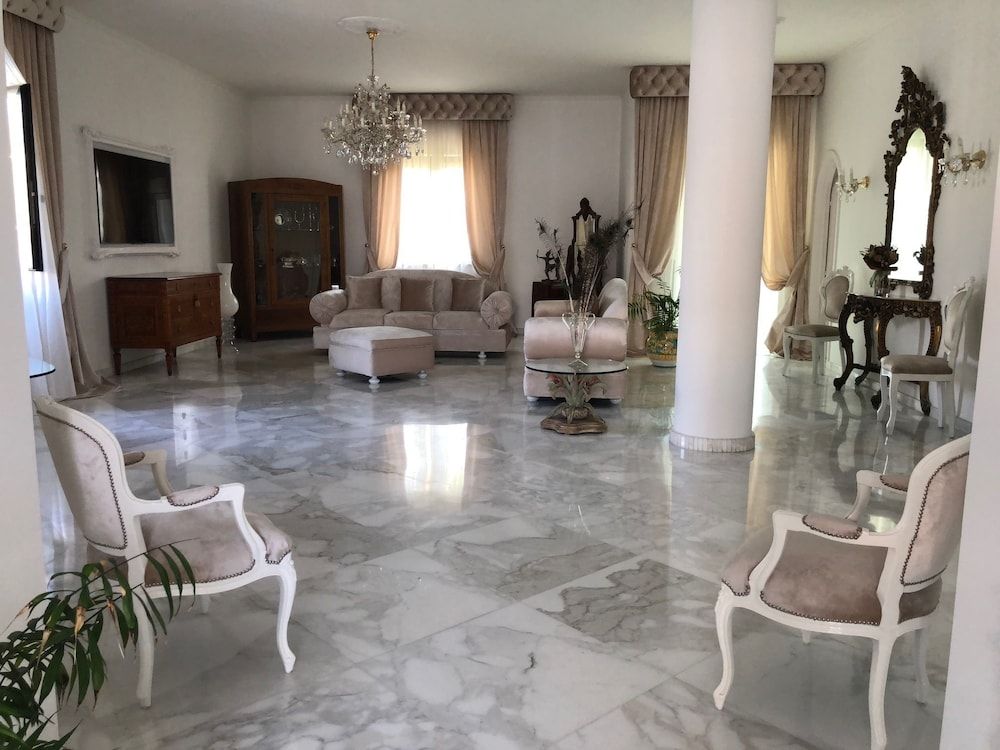 undefined Villa Nicolaus
