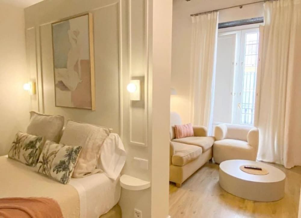 Casa Bailen Apartamentos Superior Apartment 8