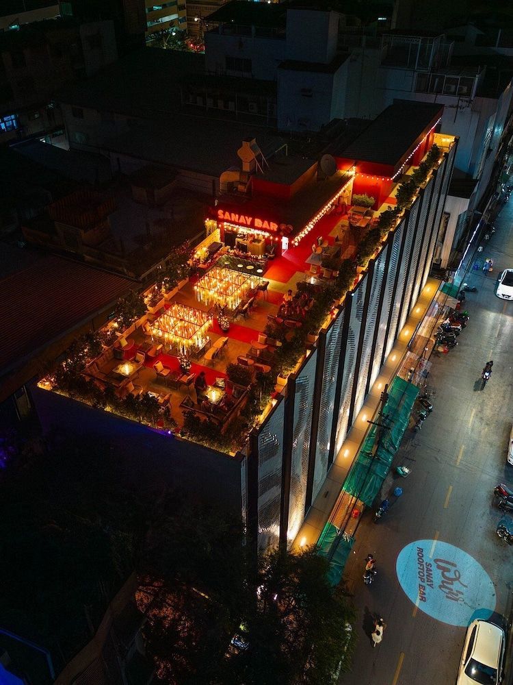 undefined The Gravitique Hotel Khaosan 7