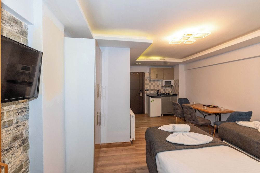 T-Square Residence Superior Suite, 1 Bedroom 6