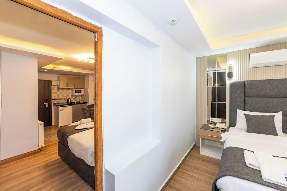 T-Square Residence Superior Suite, 1 Bedroom 10