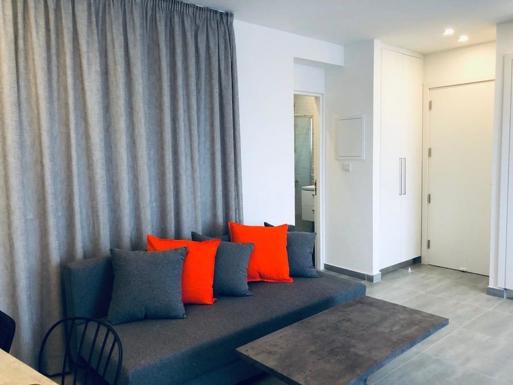 White 11 Studio, Balcony (203) 3