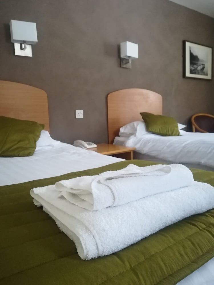 Stamford Gate Hotel Twin Room 2