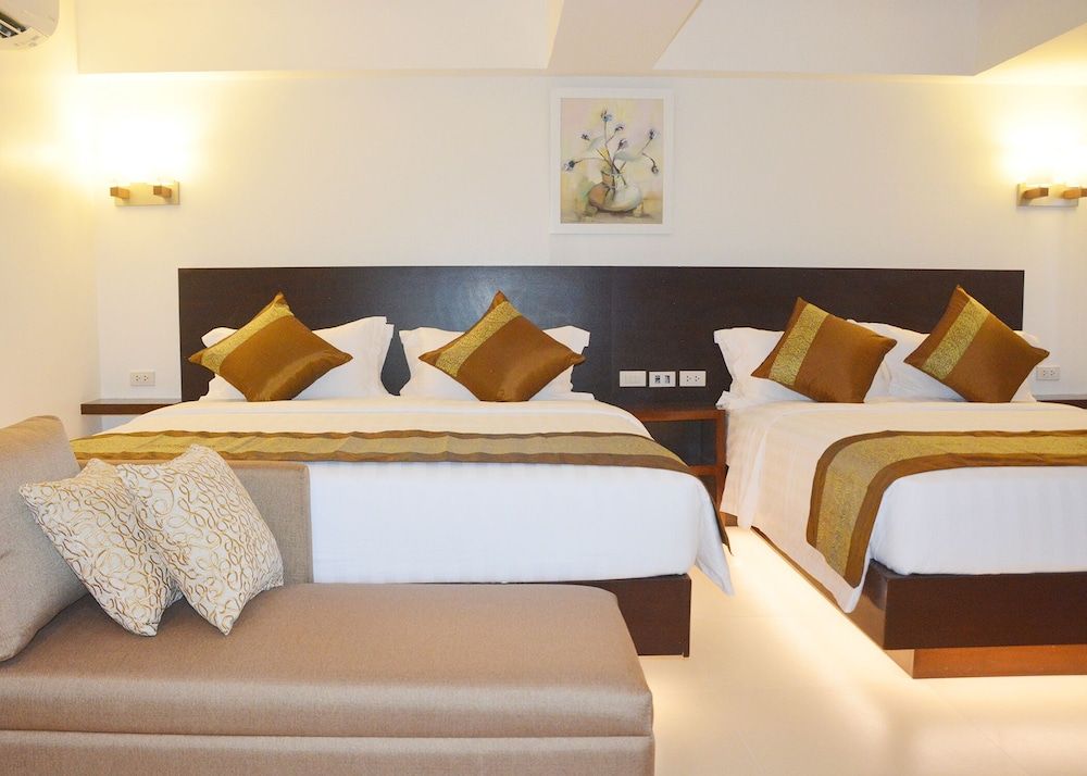 undefined Commander Suites de Boracay 4