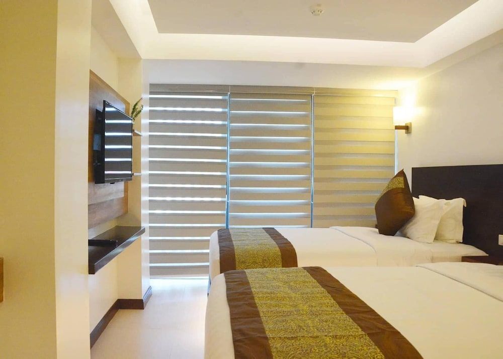 undefined Commander Suites de Boracay
