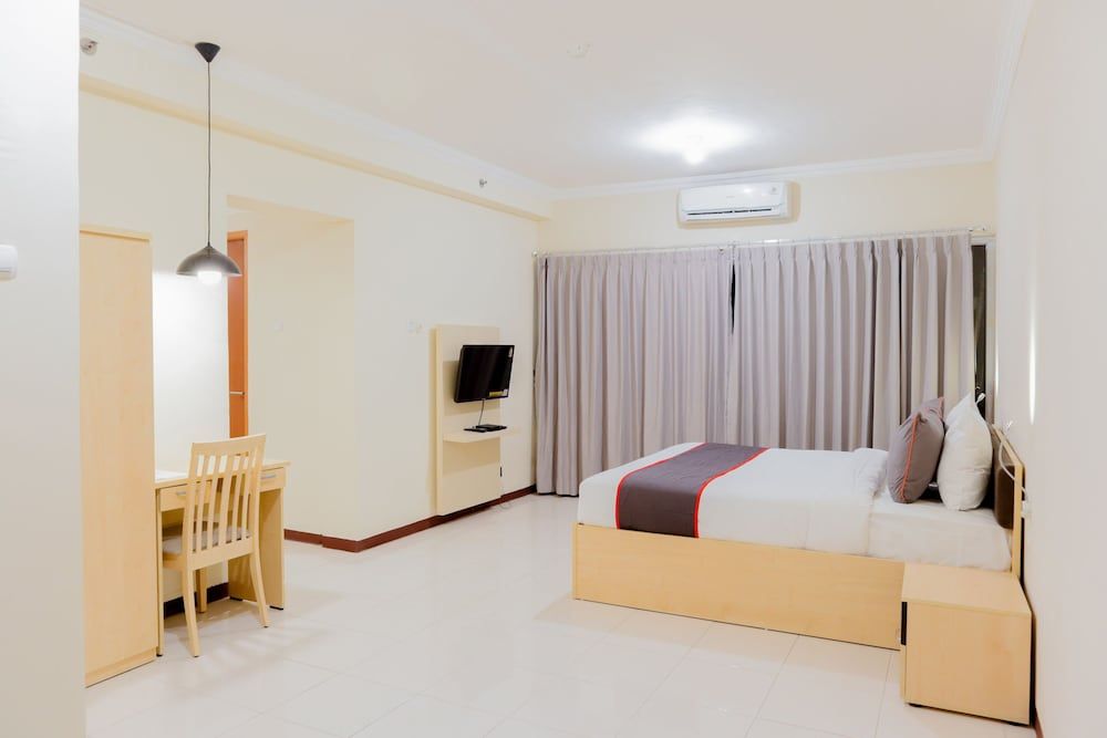 Collection O 6 Grand Palace Kemayoran Deluxe Double Room 2