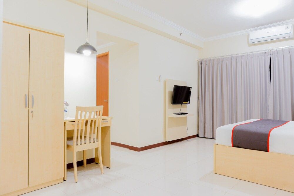 Collection O 6 Grand Palace Kemayoran Deluxe Double Room 7