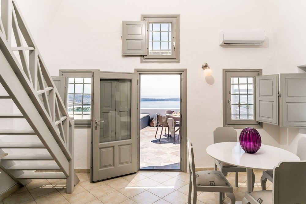 undefined Mardanza House