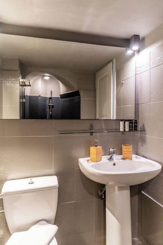 Mardanza House Apartment, Mezzanine 10