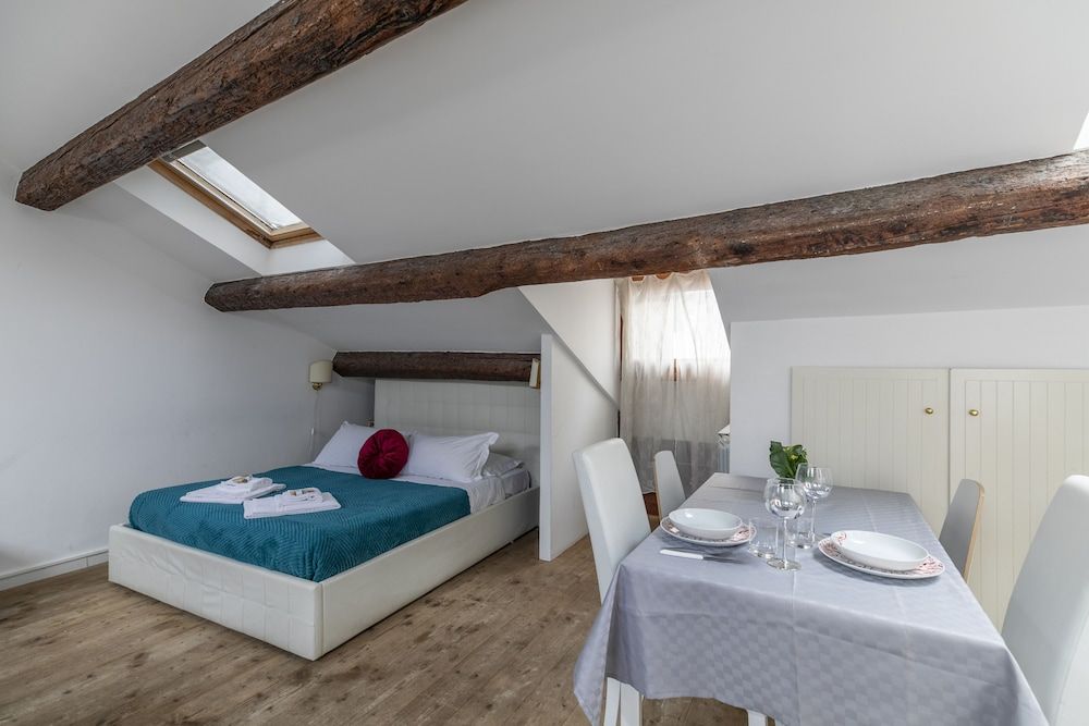 undefined Venice Lovely Apartment 7