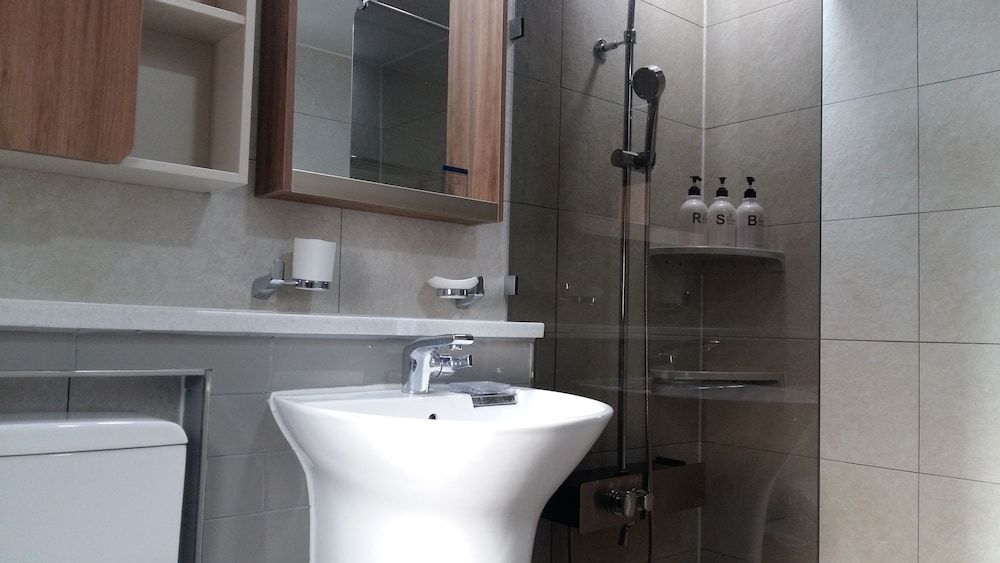 Okyeon pavilion Deluxe Room 11