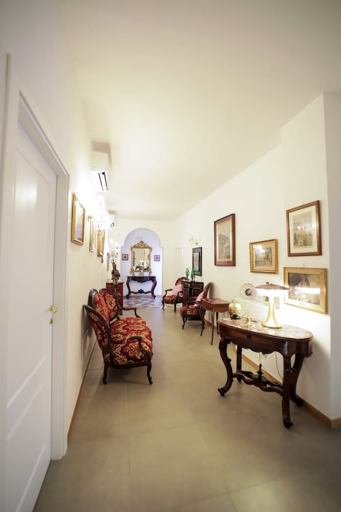 undefined Di Palma Suite 9