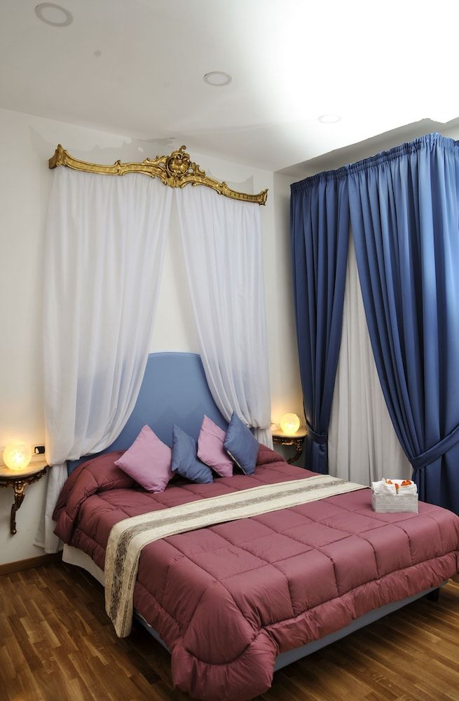 Di Palma Suite Standard Double Room 3