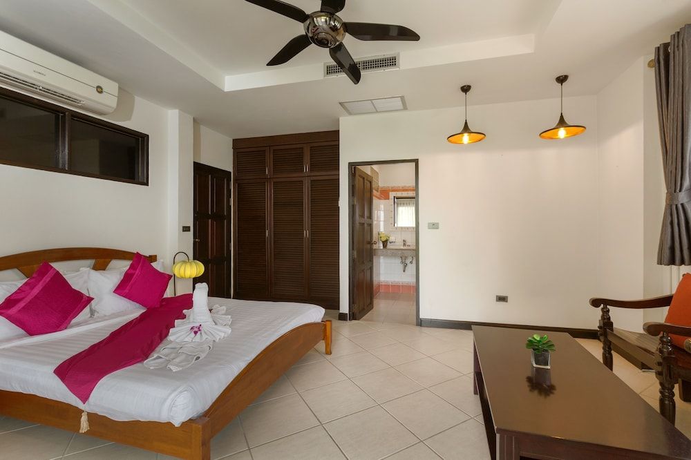 undefined Grand Pool Villa 4