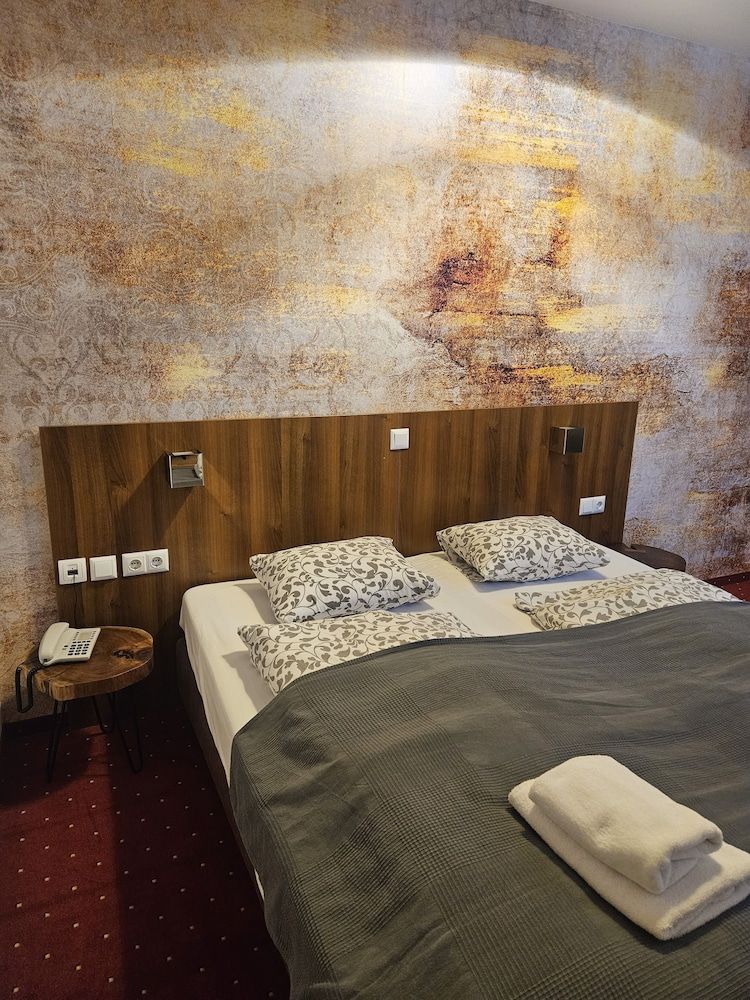 Hotel & Apartments Klimt Double Room 2