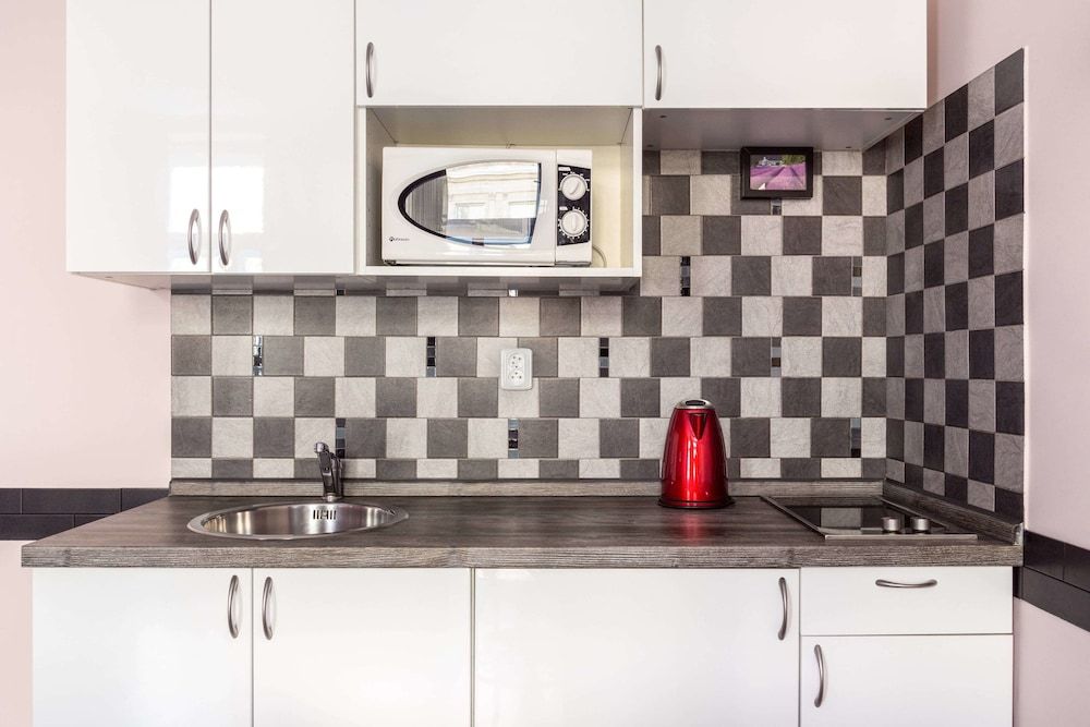 Royal Court Apartments Studio 5