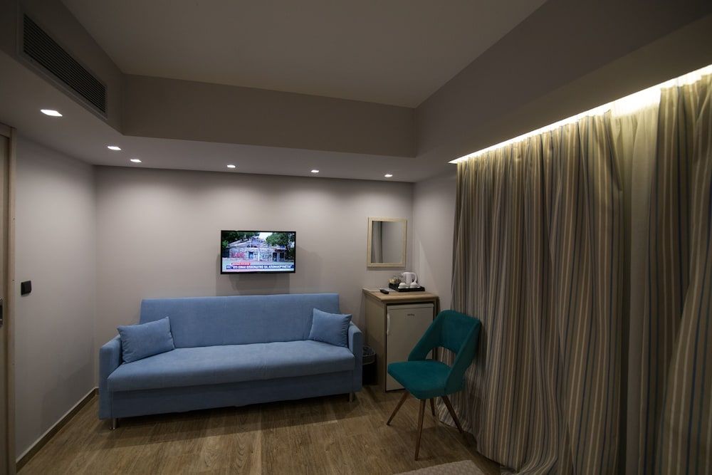 Aianteion Bay Luxury Hotel & Suites Triple Room, Balcony, Sea View 17