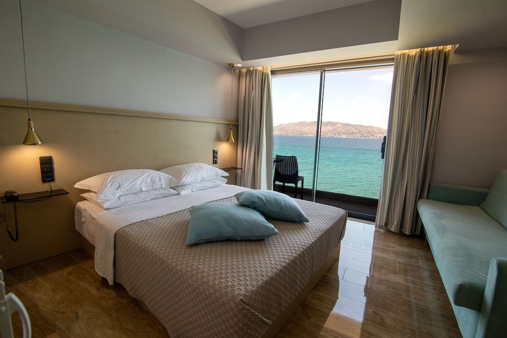 Aianteion Bay Luxury Hotel & Suites Triple Room, Balcony, Sea View 6