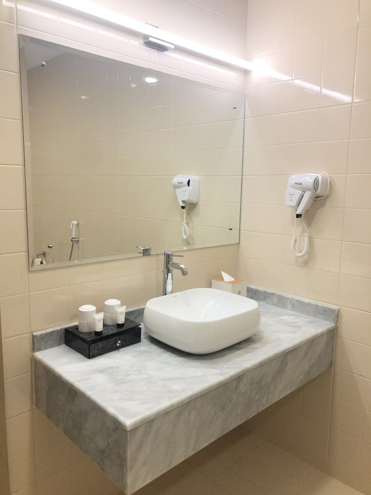 Seasons Hotel Barka Double Room 6