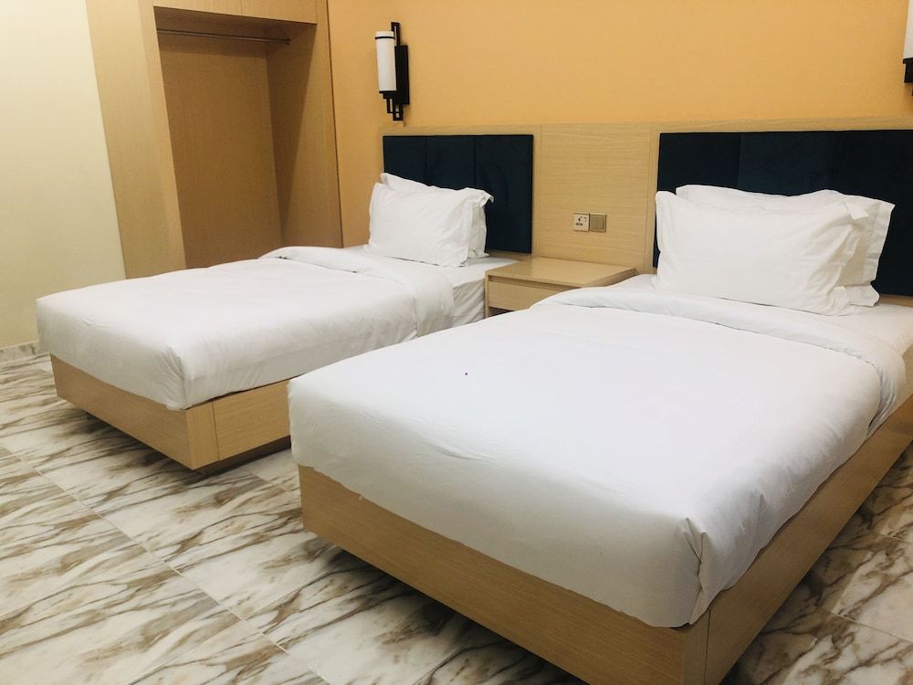 Seasons Hotel Barka Apartment, 2 Bedrooms 4