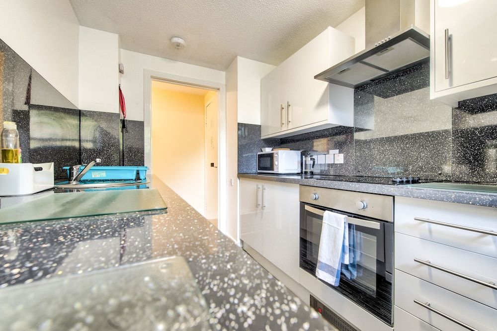 undefined Grassmarket Apartment with Castle View 10