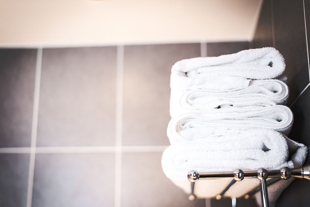 The Red Lion Deluxe Double Room 8