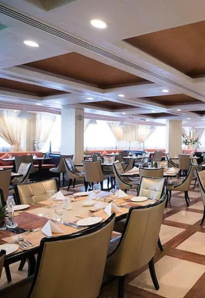 undefined Garden Hotel Muscat 8