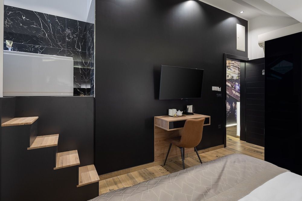 undefined Top Rooms 8