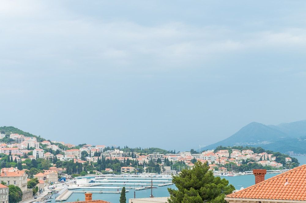 undefined Apartments Maky 7