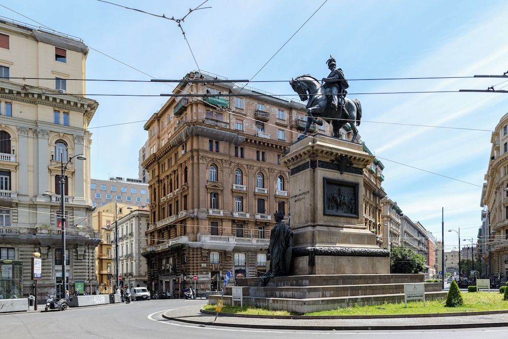 undefined Napoliving 8