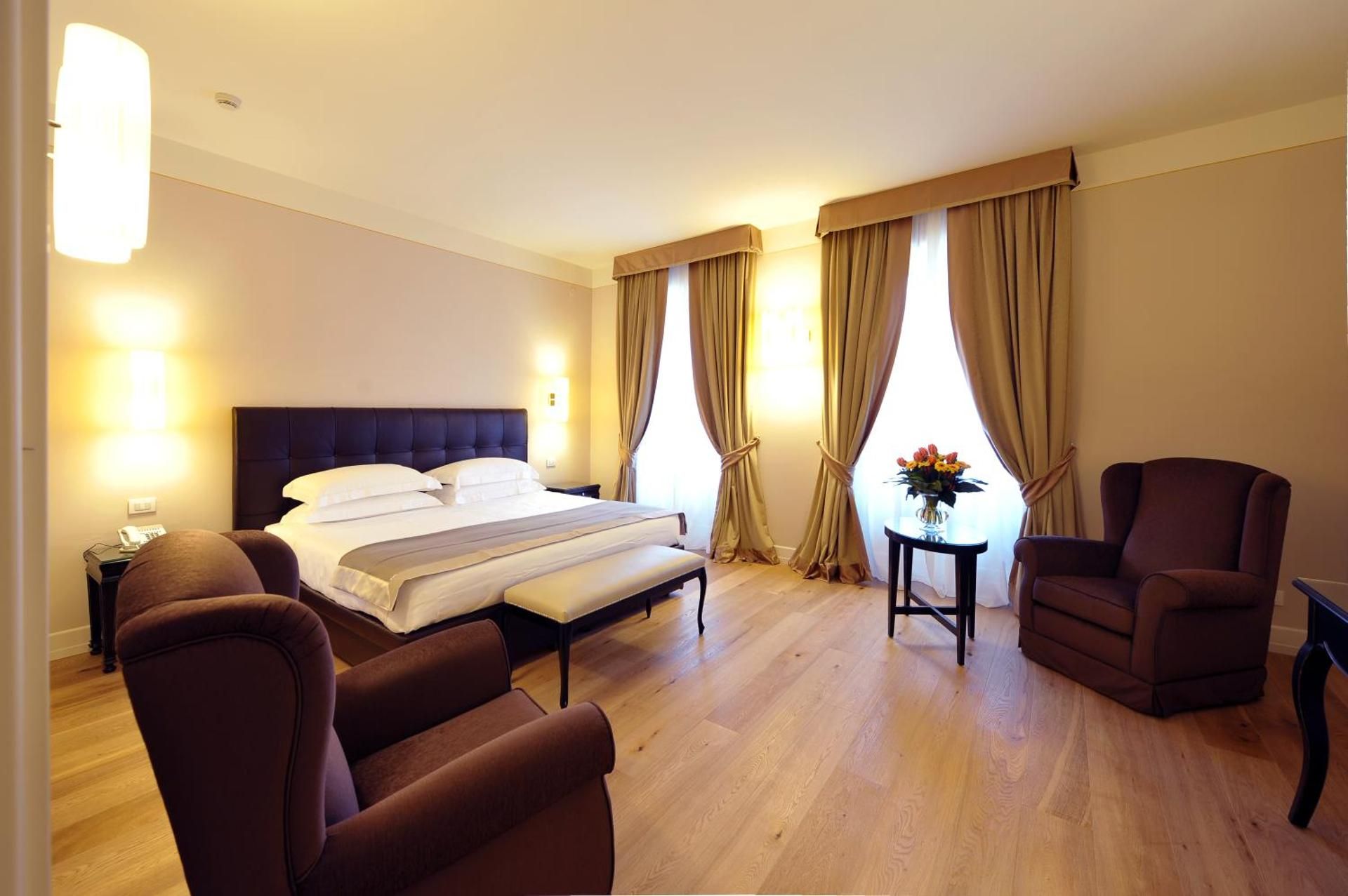 Junior Suite with Spa Access