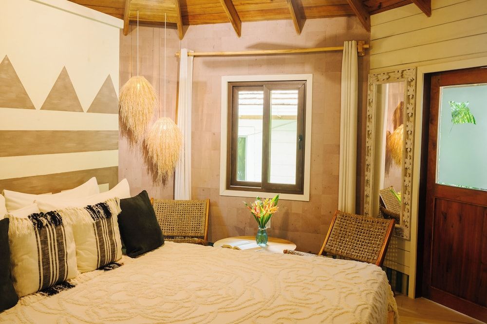 Deluxe Double Room, 1 King Bed, Non Smoking, Garden View