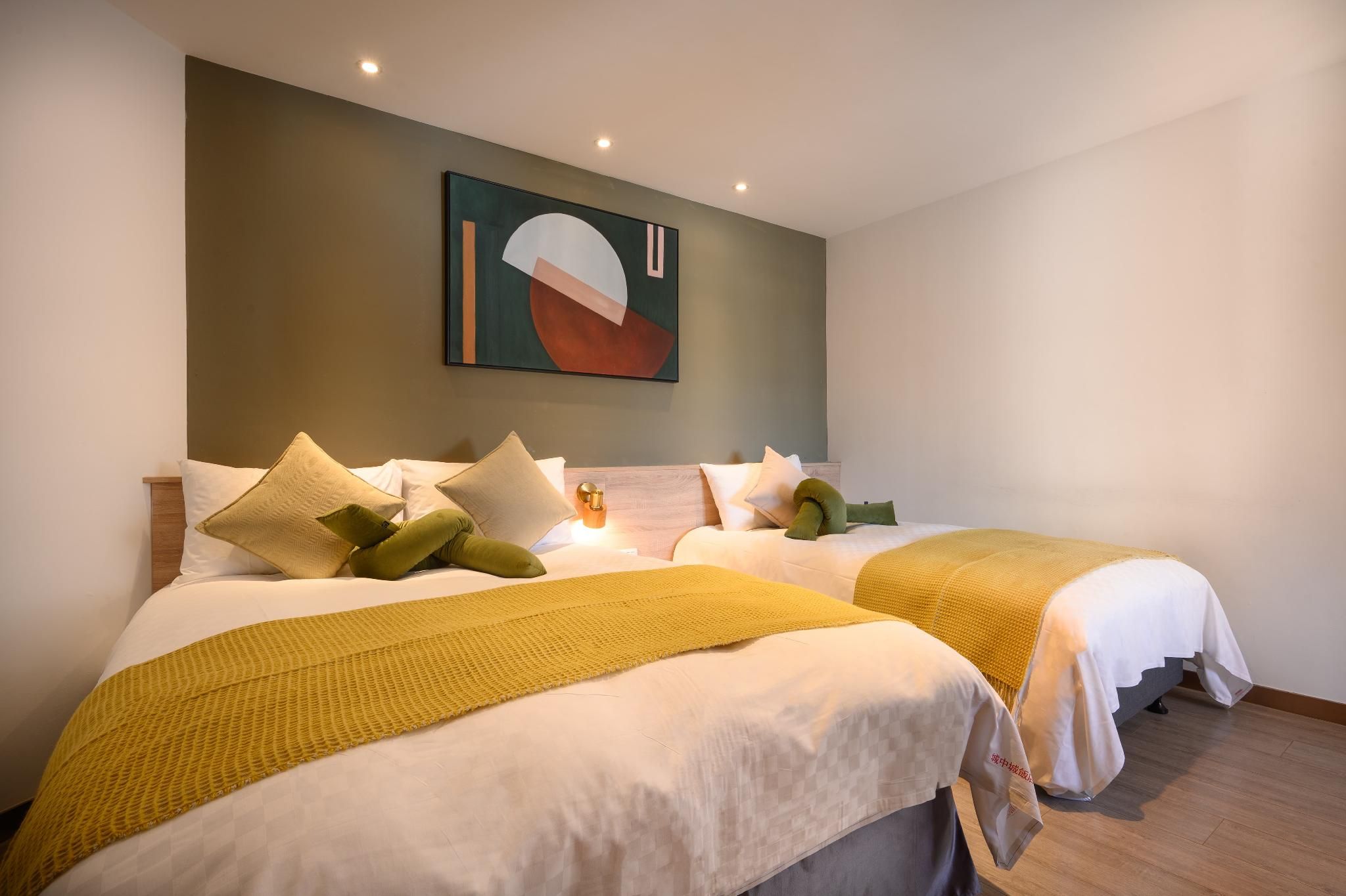 Standard Triple Room