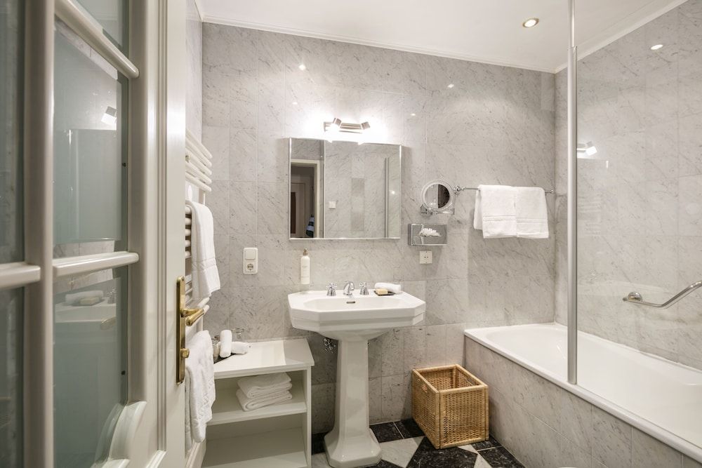 Landhaus zu Appesbach Comfort Double Room, Lake View (Herrenhaus) 3