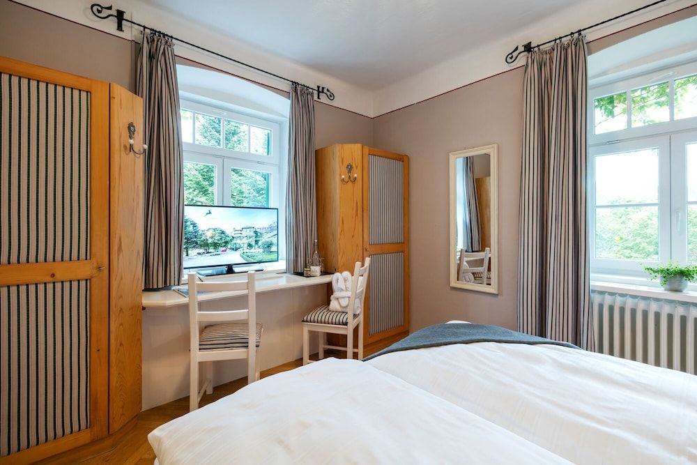 Landhaus zu Appesbach Basic Double Room, Garden View (Kabinett) 2