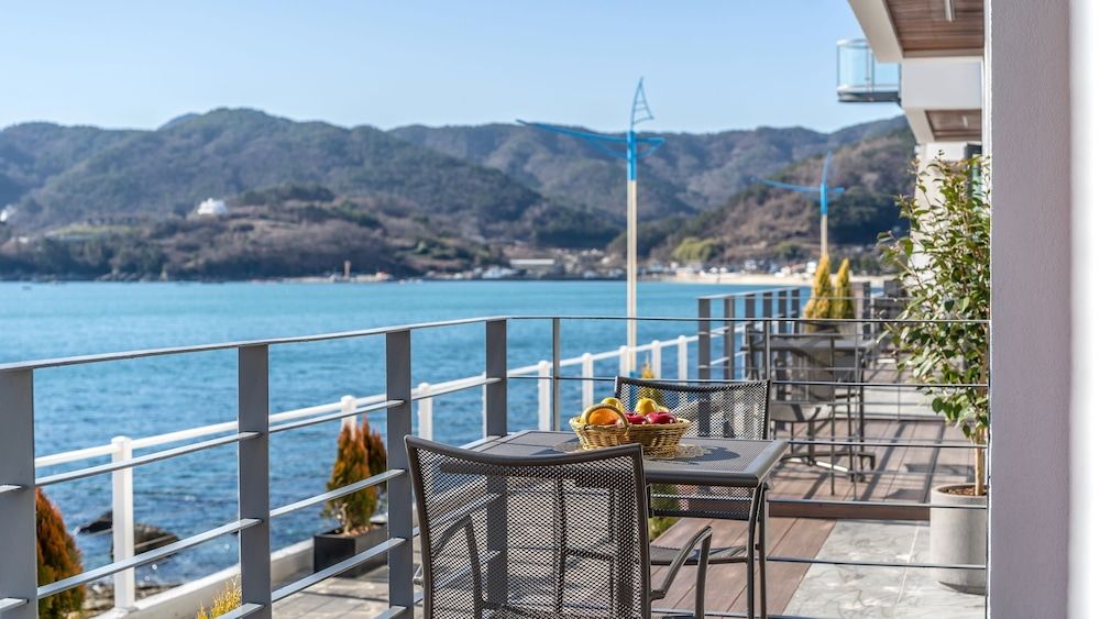 Namhae Lounge 32 Resort A Room (A_101) 7