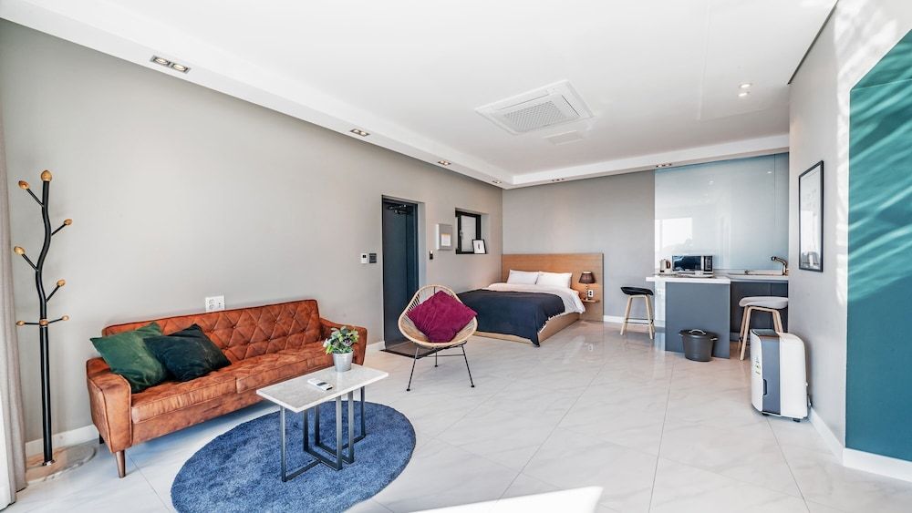 Namhae Lounge 32 Resort A Room (A_102) 4