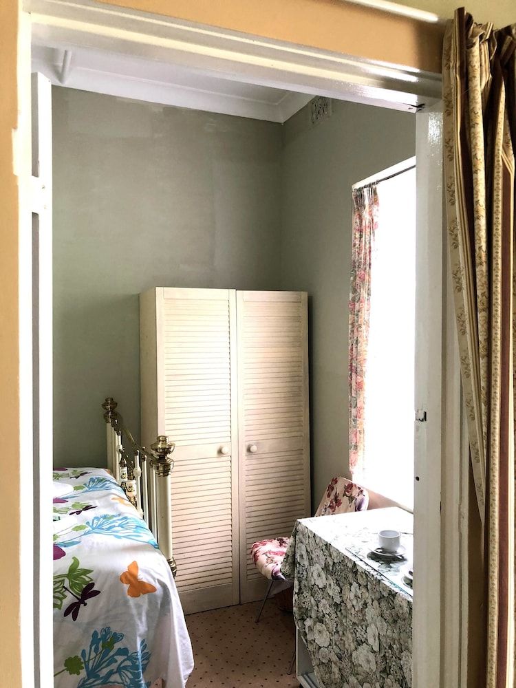 Clarendon Motel and Guesthouse