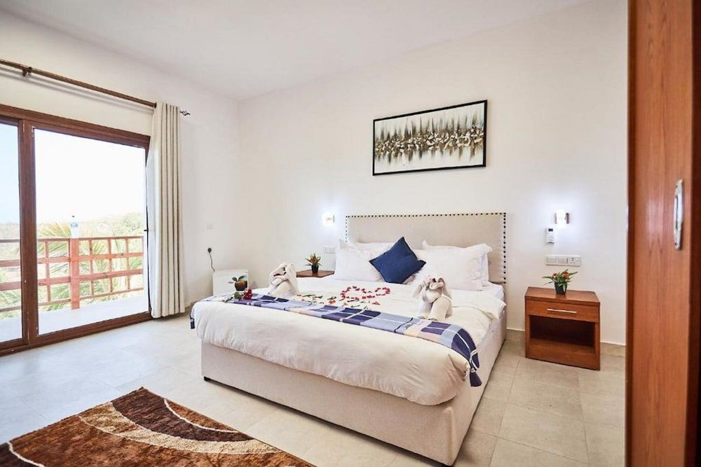 Deluxe Double Room, 1 King Bed, Sea View