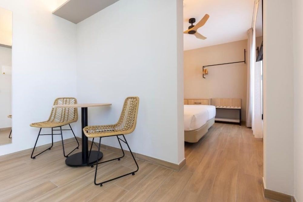 Double Room (Swim up)