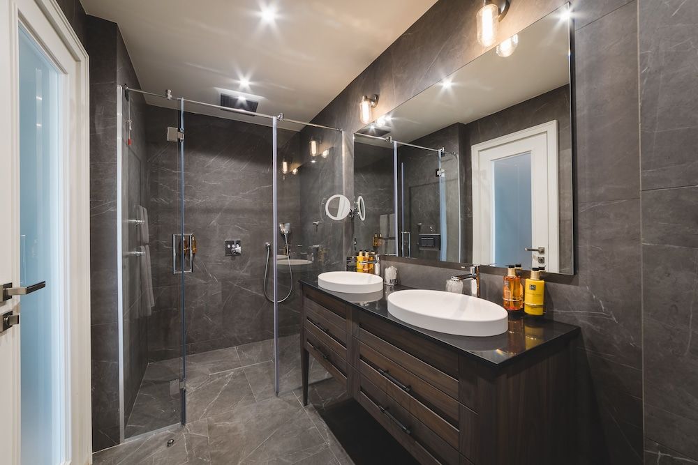 Signum Hotel Executive Suite, 1 King Bed with Sofa bed 3