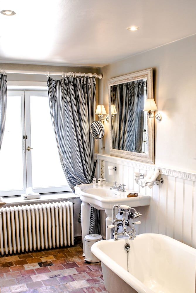 Huyze Die Maene Deluxe Room (Grand) 4