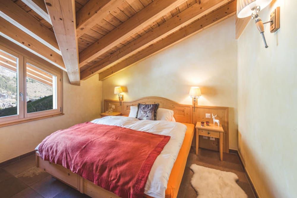 Chalet Alpharmonie Duplex - Matterhorn View plus CHF 200 cleaning fee on top of the rate 3