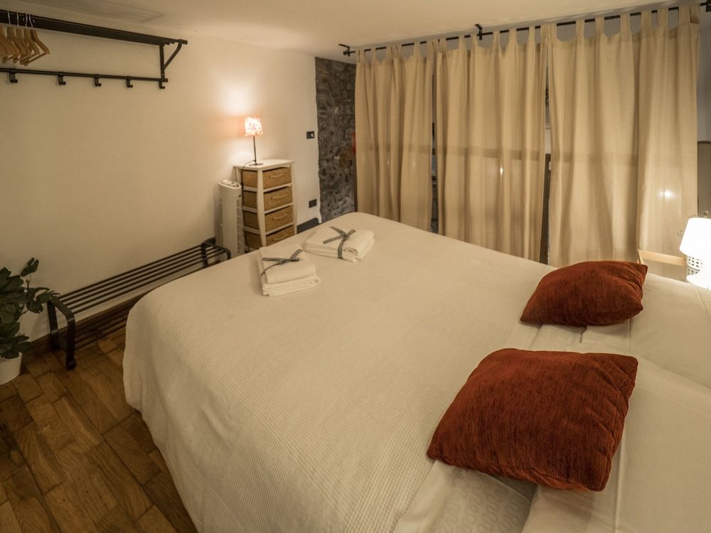 Petrella's Point Studio with AC Studio 2