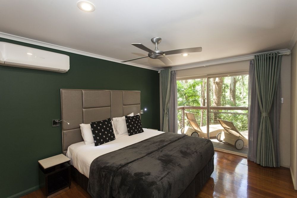 Songbirds Rainforest Retreat Executive Suite, 2 Bedrooms, Balcony (Executive Villa)