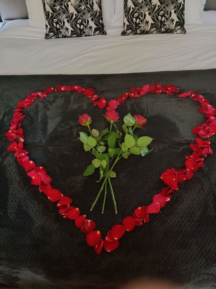 Songbirds Rainforest Retreat Executive Suite, 2 Bedrooms, Balcony (Executive Villa) 4