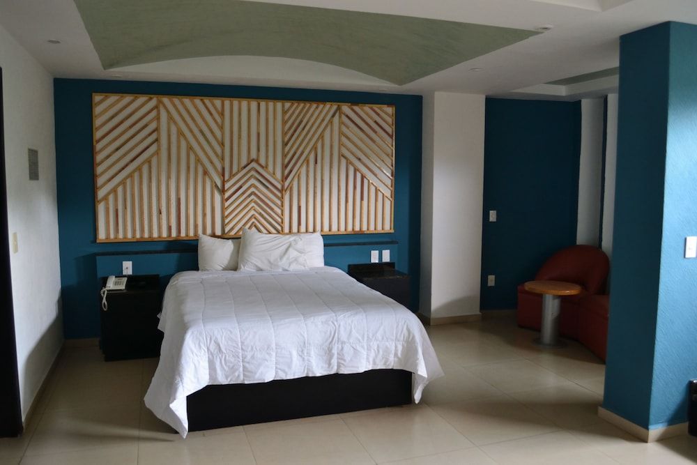 Hotel Borda Cuernavaca Comfort Room, 1 Queen Bed, Valley View (Pet friendly) 5