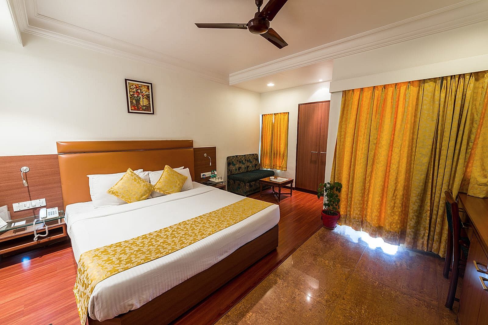 undefined Amer Palace 5